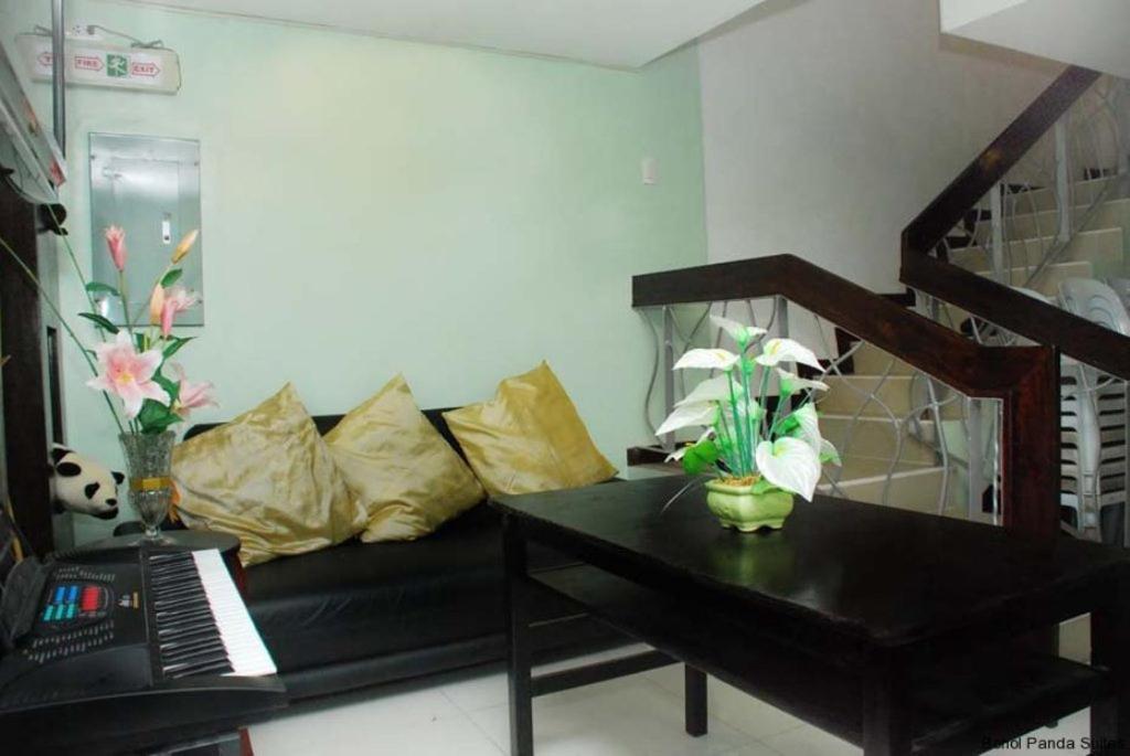Panda Tea Garden Suites Tagbilaran Exterior foto